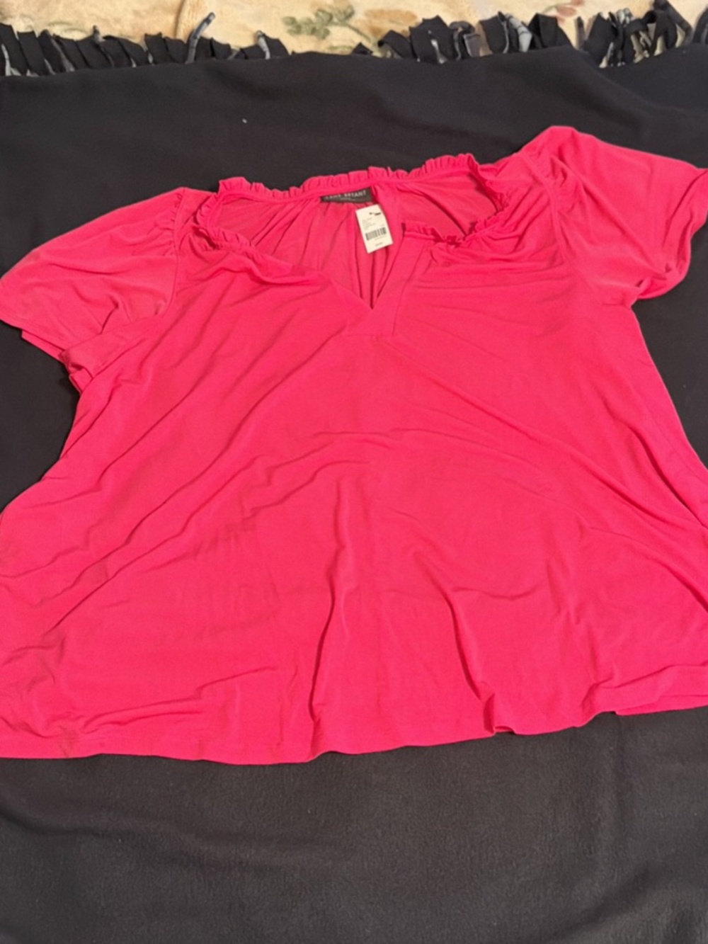 Lane Bryant 22/24 Hot Pink Ruffle V-Neck Short-Sleeve Top NWT